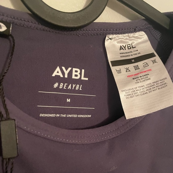 Core Long Sleeve Crop Top - Picture 4 of 4